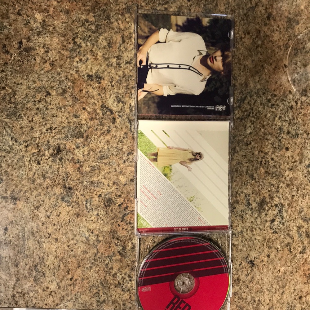 Red CD Taylor Swift - Picture 3 of 3